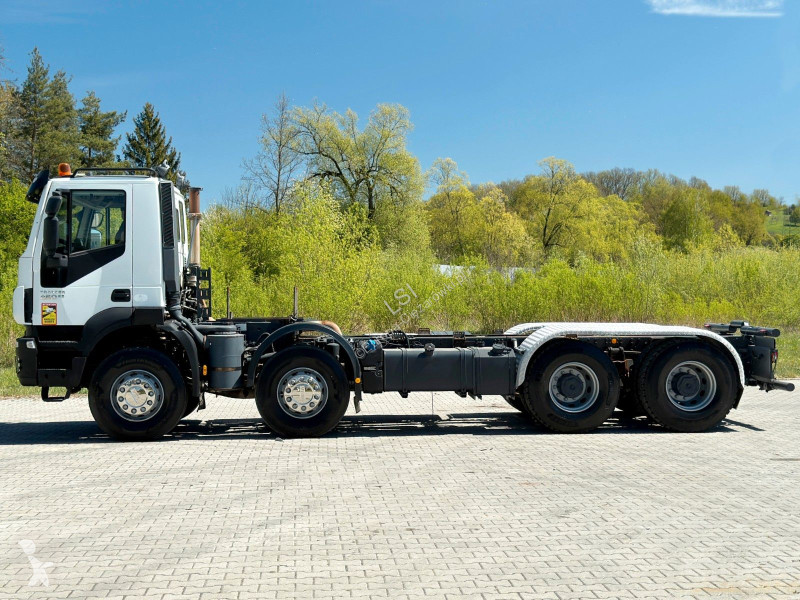 شاحنة Iveco TRAKKER 450 * FAHRGESTELL * 8x4