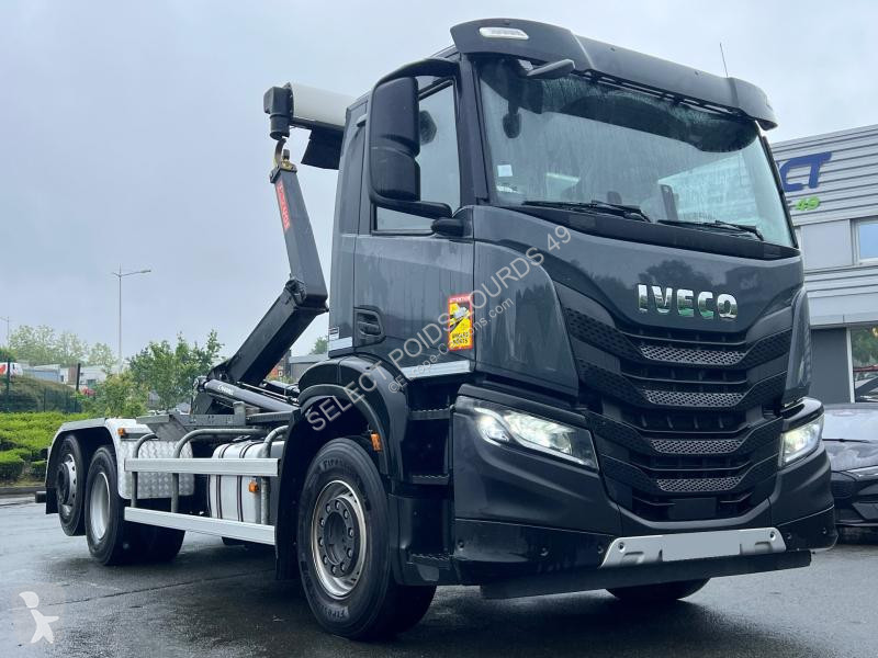 شاحنة Iveco 260 S 46