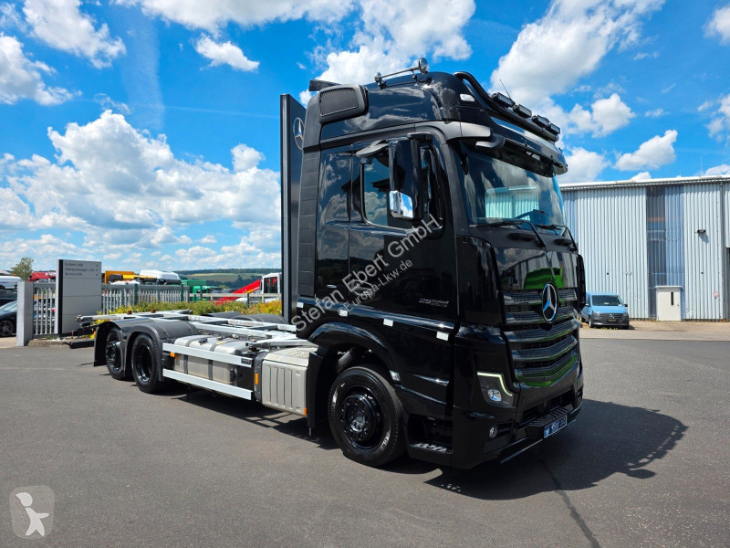 شاحنة Mercedes 2552 L BDF Vantec hydr....