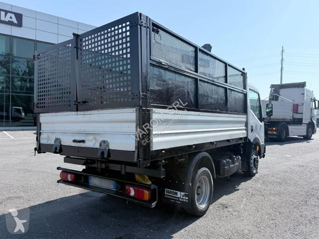 Camion Nissan CABSTAR