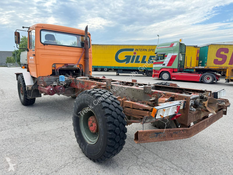 شاحنة Iveco   170-23 - Fahrgestell - V8 - nicht...