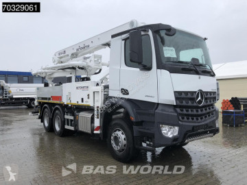 Kamion beton čerpadlo na beton Mercedes