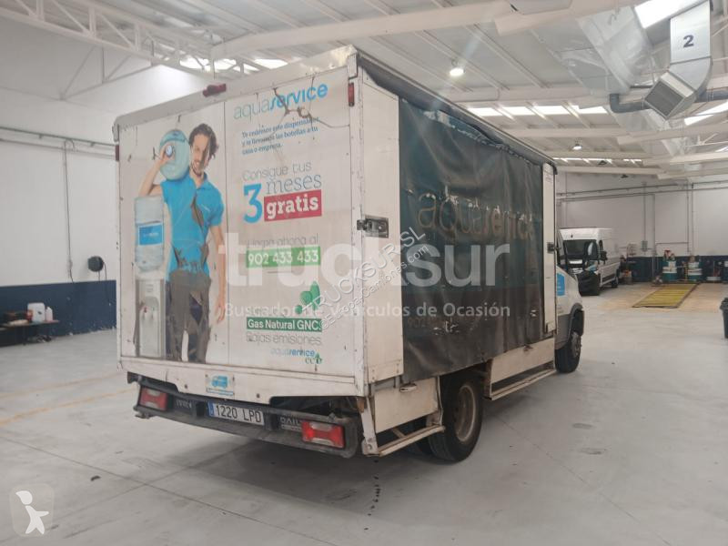شاحنة Iveco  72C14 GNC HI-MATIC BOTELLERO
