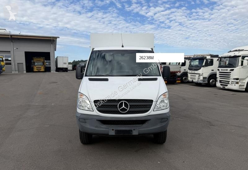 شاحنة Mercedes 516 CDI