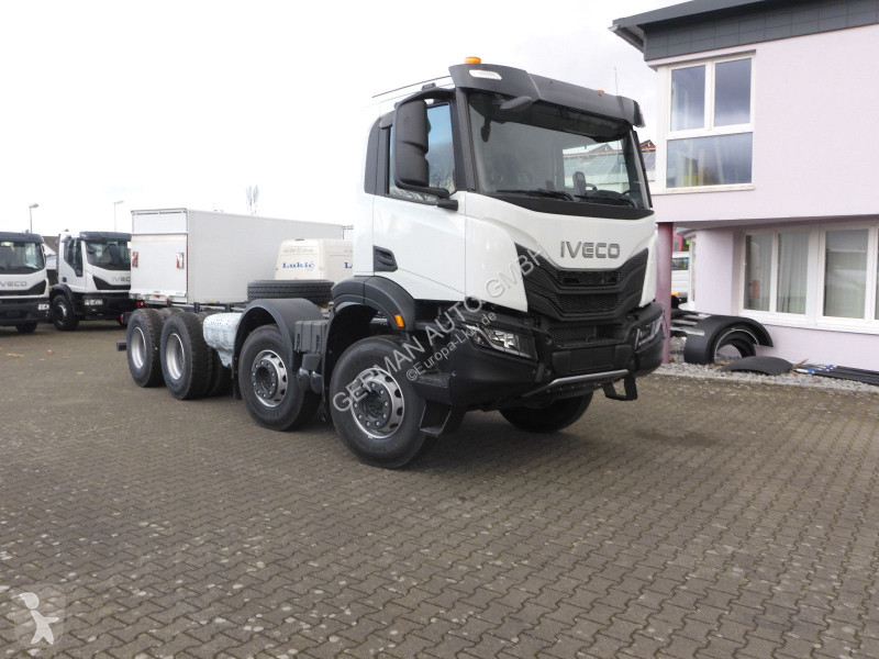 شاحنة Iveco T-Way AD410T54B 8X4 Radstand.4250mm...