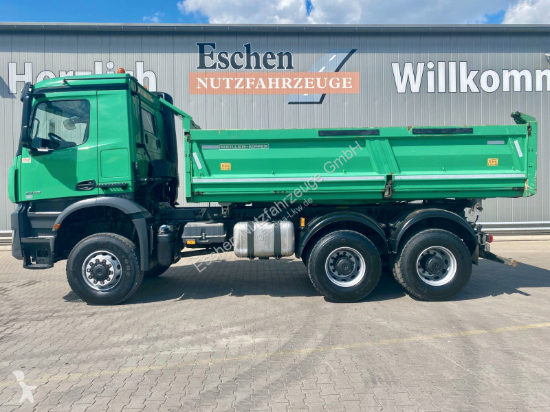 Vrachtwagen Mercedes 3345 6x6 |...