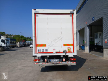 Camión furgón Renault