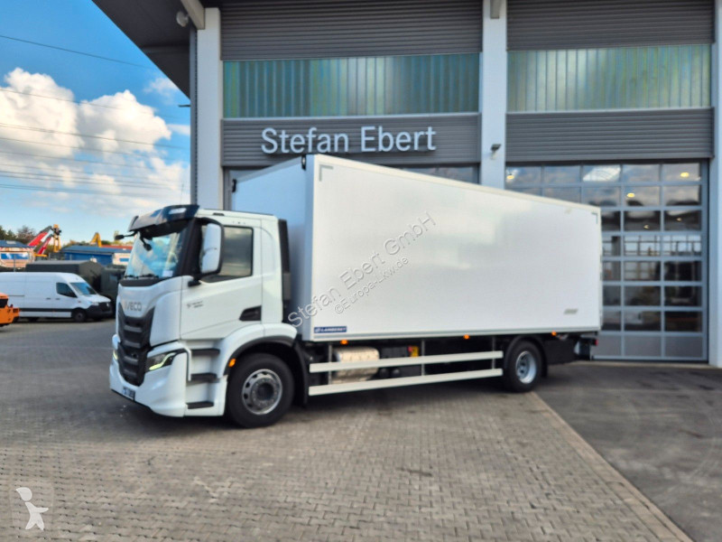 شاحنة Iveco AD190S40/FP Lamberet Mitsubishi LBW...