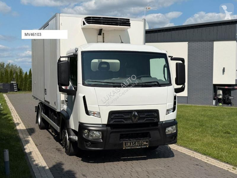 Камион Renault D7.5 MANUAL LAMBERET CARRIER...