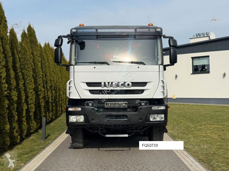 Камион Iveco TRAKKER 450