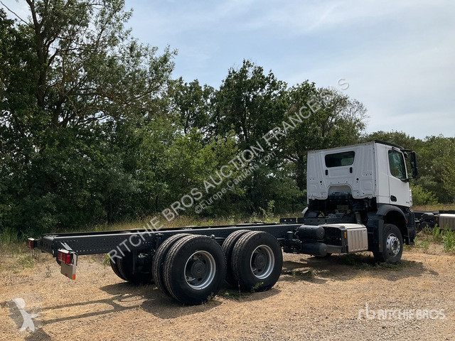 Kamión Mercedes 5 3343 KN-GRND