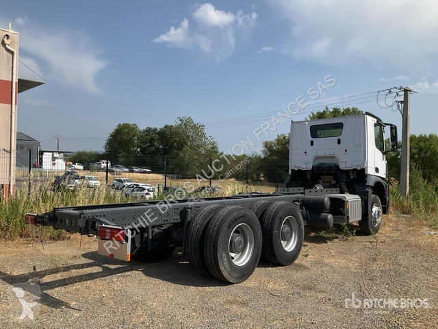 Kamión Mercedes 5 3343 KN-GRND