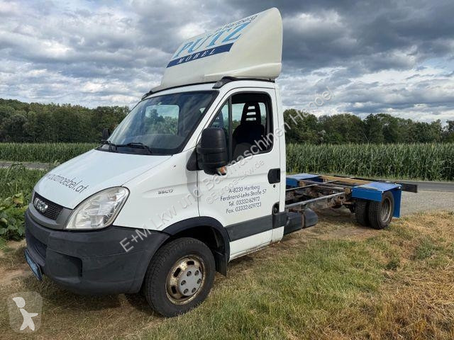 شاحنة Iveco 35C17 FAHRGESTELL