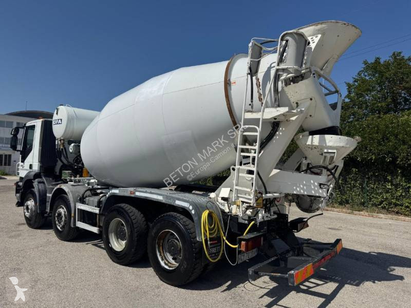 شاحنة Iveco