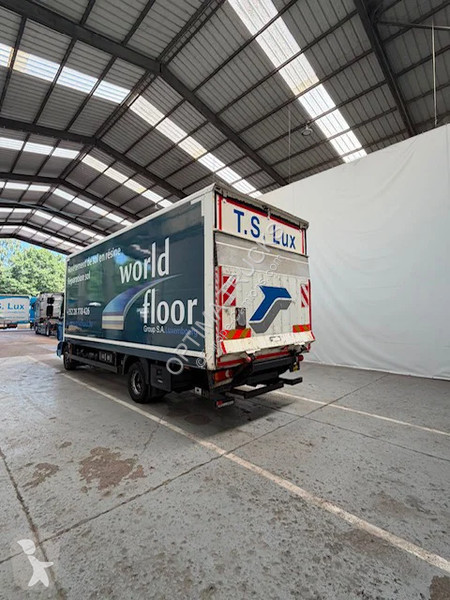 شاحنة DAF 210 255.496Km