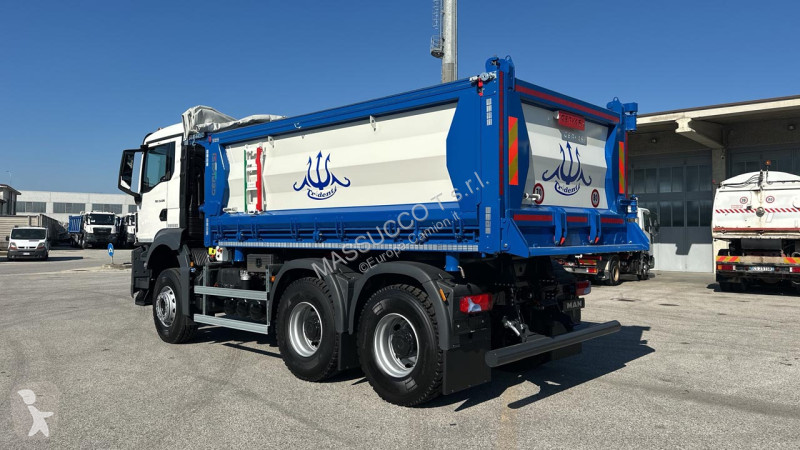 شاحنة MAN TGS 33.520 6x4