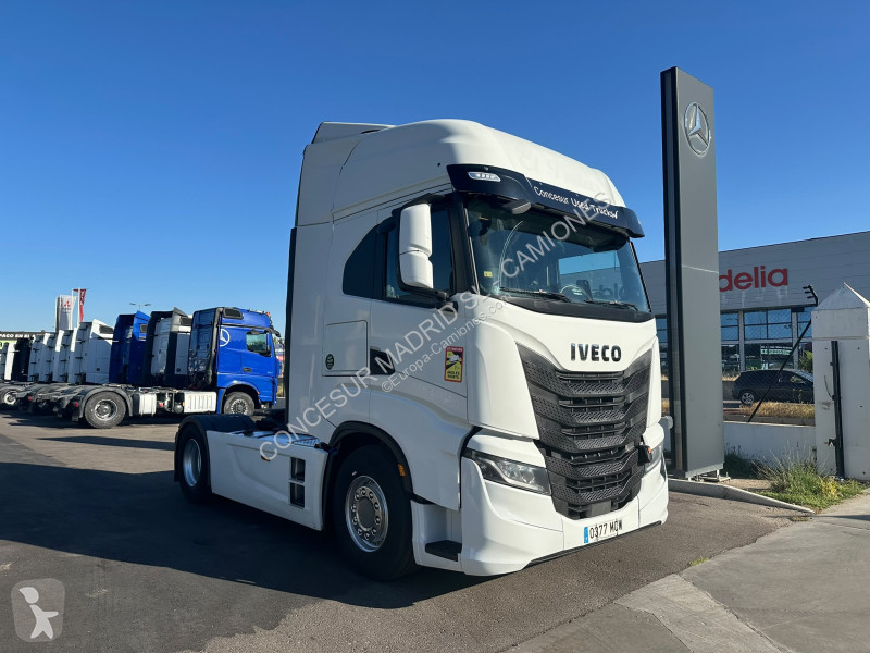 Camión Iveco S-Way AS440STP