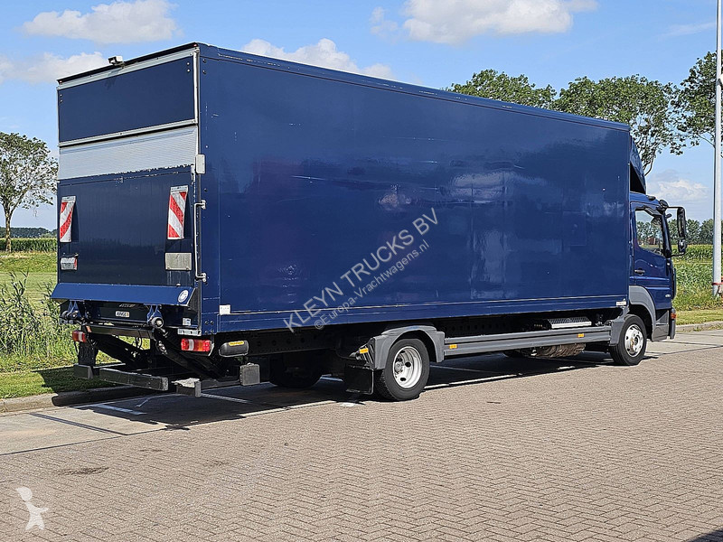 شاحنة Mercedes ATEGO 818