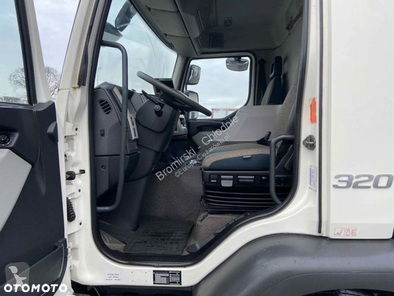 شاحنة Volvo 320 18 T PODWOZIE
