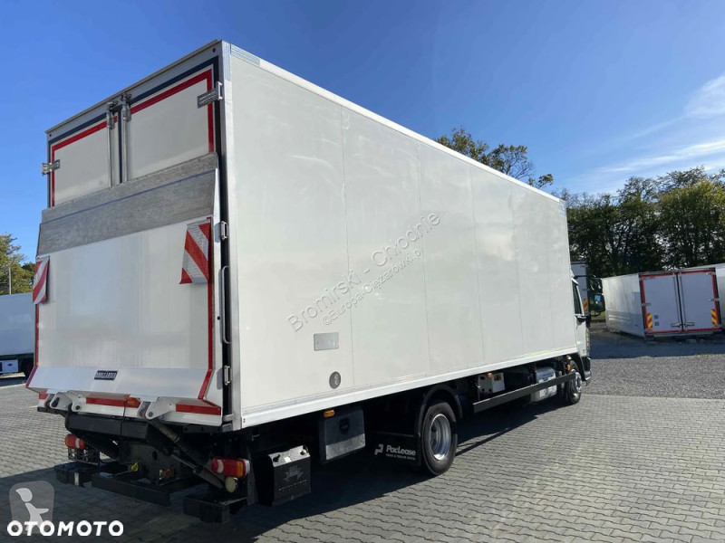 شاحنة DAF LF 220 CHŁODNIA THERMO KING T R