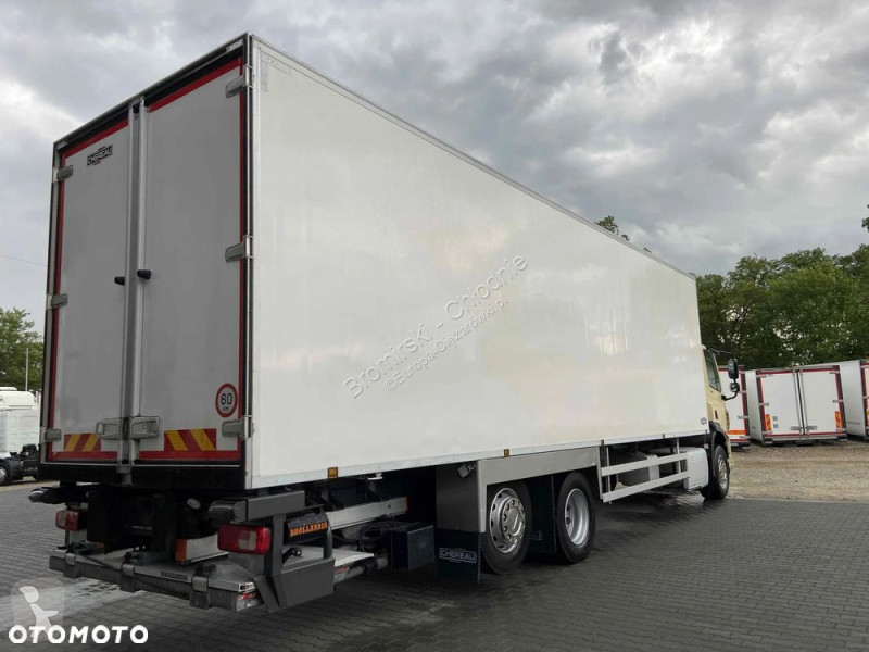 شاحنة DAF 370 CHŁODNIA CHEREAU CARRIER SUPRA...