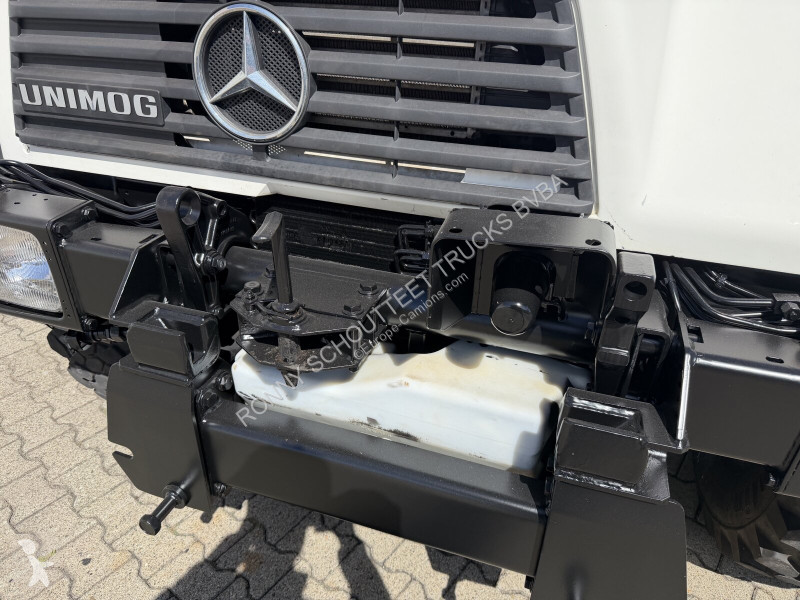Maskine til vejarbejde Unimog U 130 4x4 U 130...