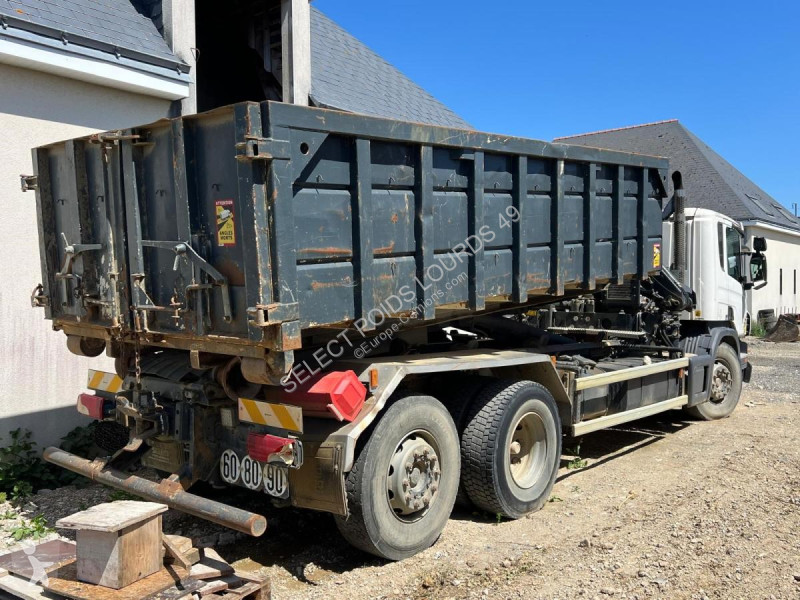 Camion Scania P-360 6x2 AMPIRO GRUE P