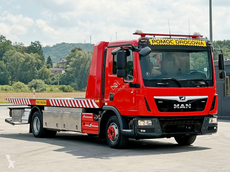 شاحنة MAN 12.220 * ABSCHLEPPWAGEN 5,95 m* TOP