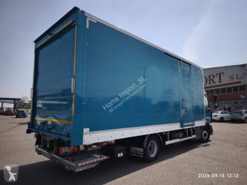 شاحنة عربة مقفلة Renault