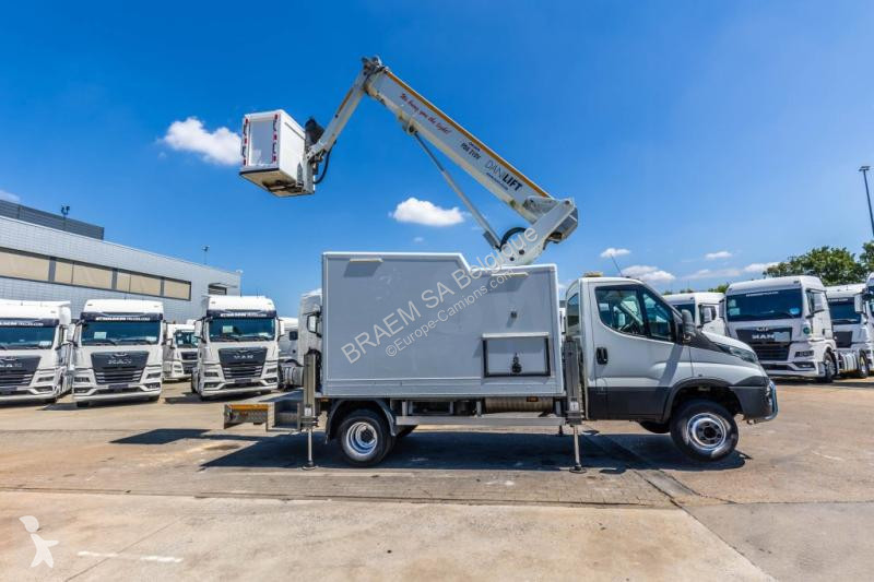 شاحنة Iveco 70C210 - DANILIFT PDA 210V