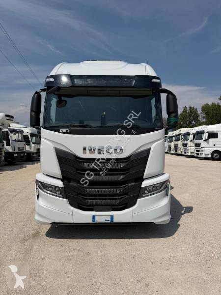 شاحنة Iveco