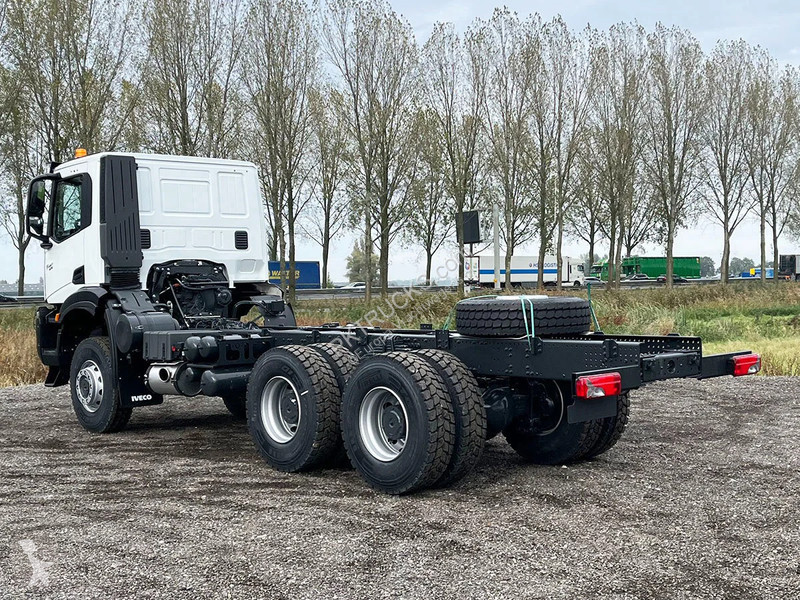 شاحنة Iveco AD380T47WH-3800 Chassis Cabin (2...