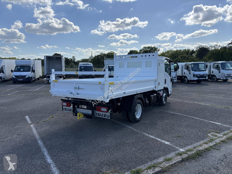 شاحنة Isuzu BENNE + COFFRE M27 F GENERATION 2...