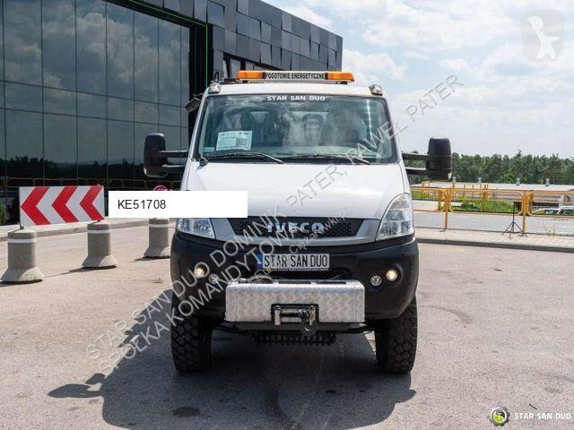 Ciężarówka Iveco DAILY 55S17W 4x4 DOKA Camper...