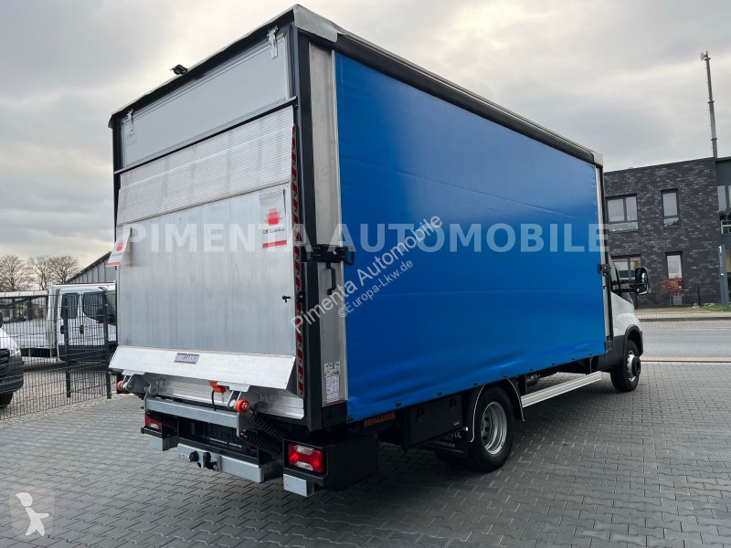 Furgoneta Iveco 70C18A8 SCHIEBEPLANE LBW 1500kg...