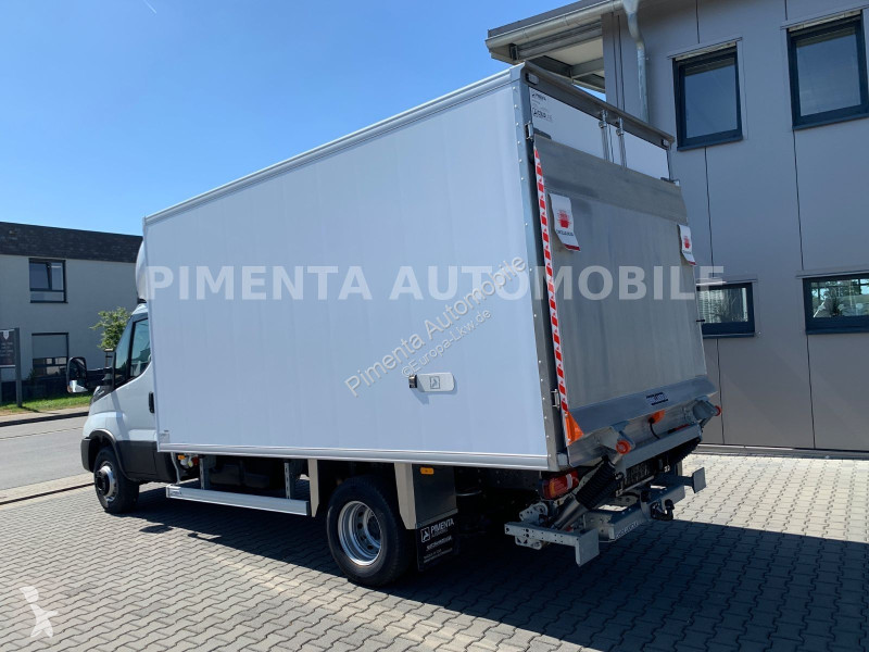Furgoneta Iveco 70C18A8P TK AUT LUF TRENNWAN...
