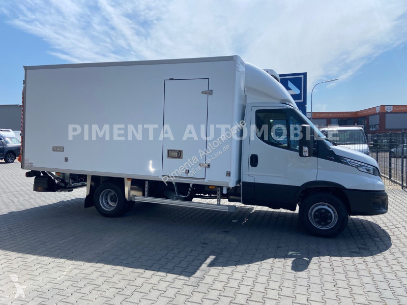 شاحنة Iveco 70C18A8P AUT LUF TK 2,46m BR LED...