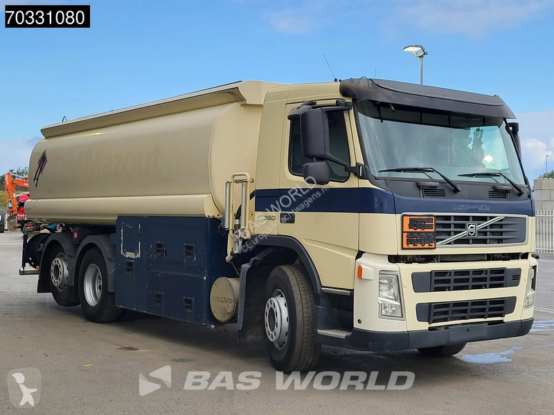شاحنة Volvo 360 6X2 Esterer Fuel tanker 20.180...