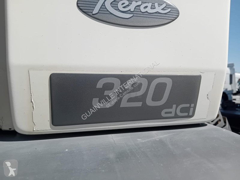 شاحنة Renault 320 DCI