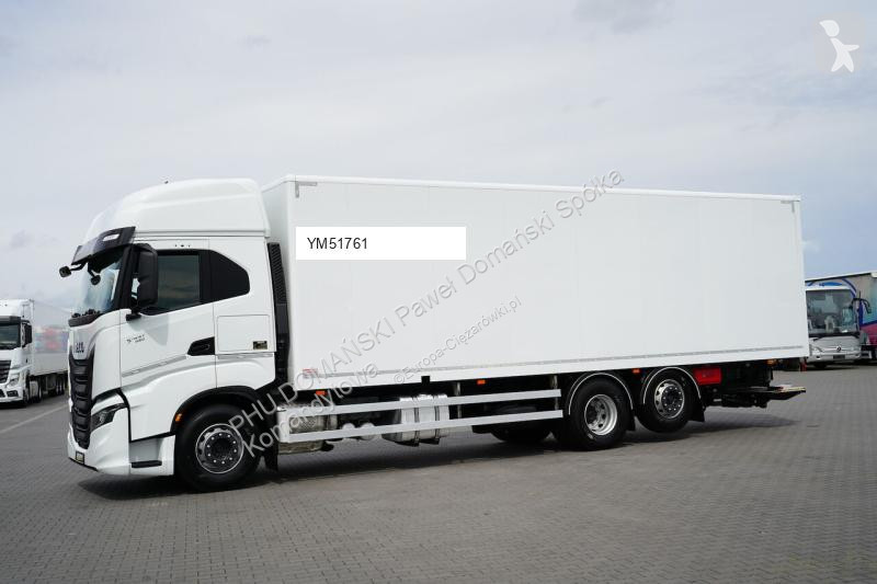 Camión Iveco / 420 / E 6 / KONTENER + WINDA /...