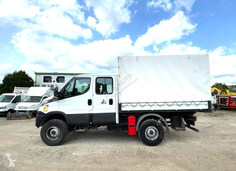 Véhicule utilitaire Iveco DOUBLE CABINE 4X4...