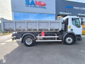 Renault hook arm system truck