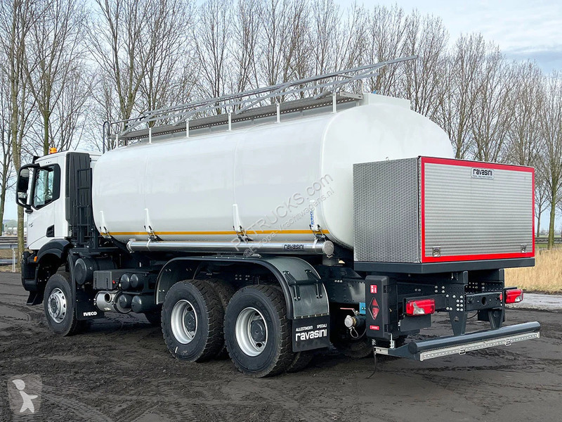Camión Iveco AD380T43WH AT Fuel Tank Truck (4...