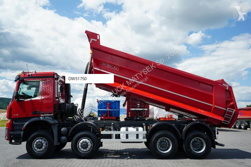 شاحنة Mercedes AROCS 4145