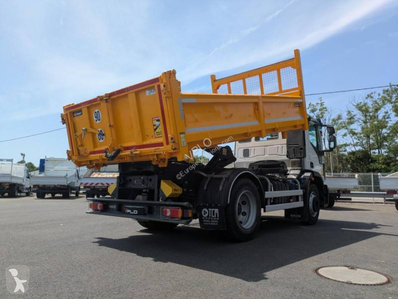 شاحنة Iveco