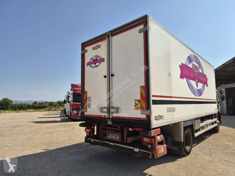 شاحنة Volvo