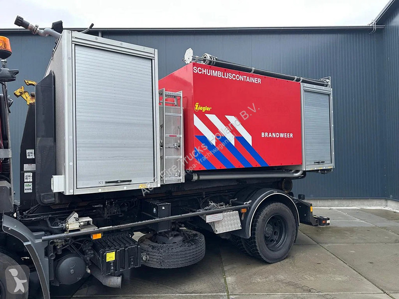 Camion Ziegler Hook-Lift Foam Firefighting Unit