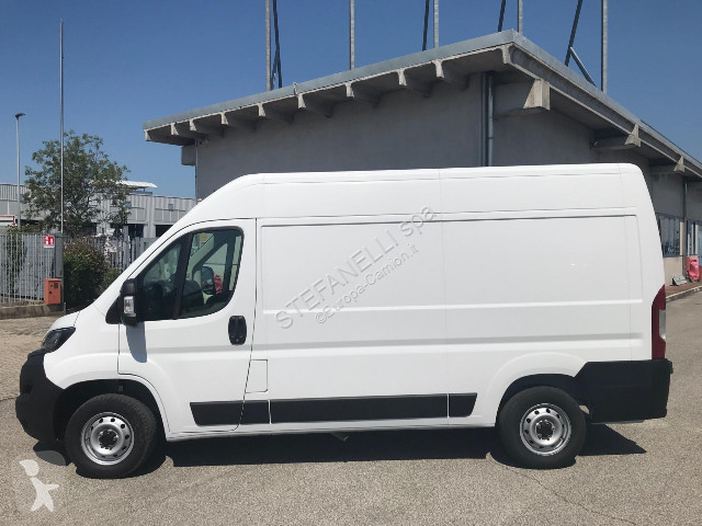 عربة نفعية Fiat Ducato 33 MH2 2.2 mjt3 140cv...
