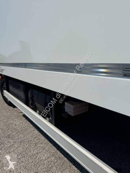 شاحنة Iveco