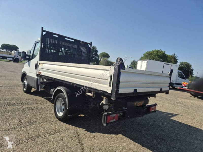 شاحنة Iveco